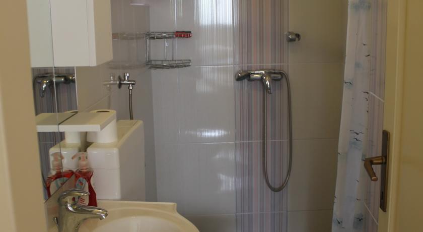 Rooms & Studio Bellina Skradin Room photo