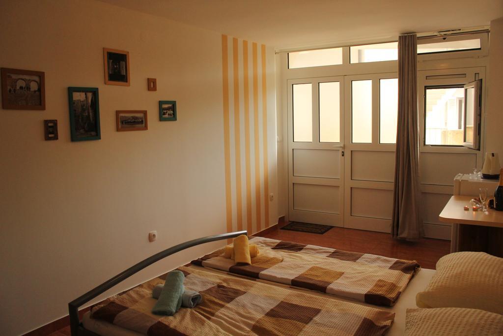 Rooms & Studio Bellina Skradin Exterior photo