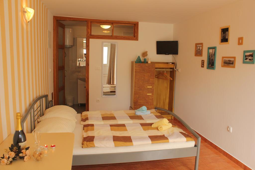 Rooms & Studio Bellina Skradin Exterior photo